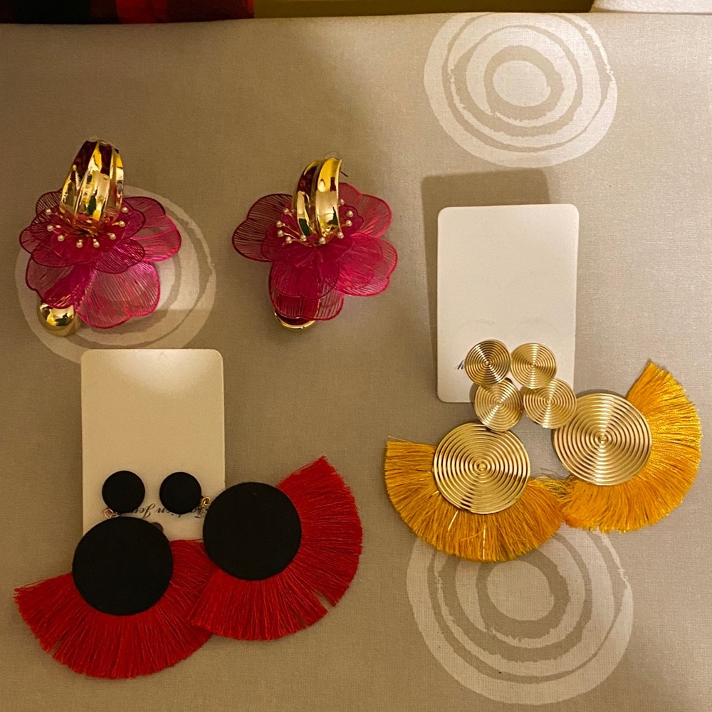 Fashion Jewelry Pink and Gold Floral Earrings Set